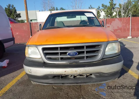 2000 Ford F-150 Work Series/Xl/Xlt z USA, uszkodzony, nr VIN 2FTPF17Z7YCA88668